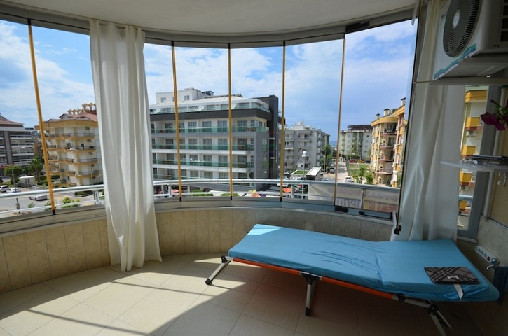 Трехкомнатная квартира от собственника в элитном районе Оба