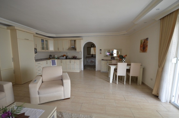 Трехкомнатная квартира от собственника в элитном районе Оба