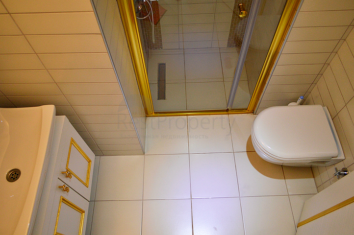 Квартира 1+1 с новой мебелью 500 метров до моря в районе Коньяалты, Анталья