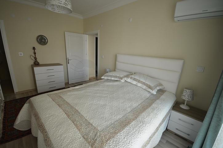 Апартаменты в комплексе в центре Махмутлара