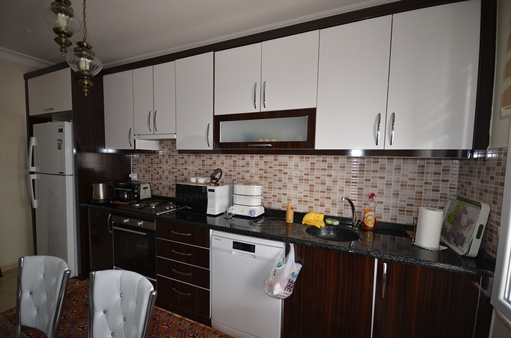 Апартаменты в комплексе в центре Махмутлара