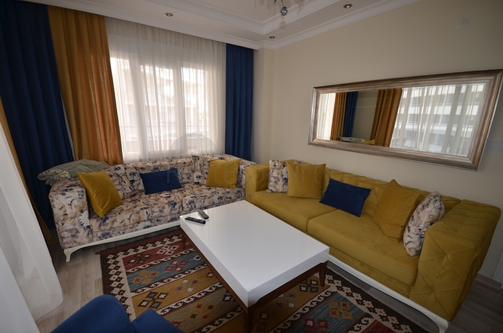 Апартаменты в комплексе в центре Махмутлара