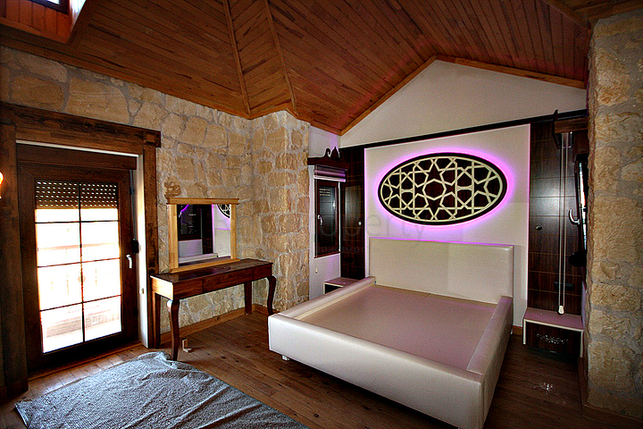 Виллы в османском стиле в районе Дошемеальты, Анталья