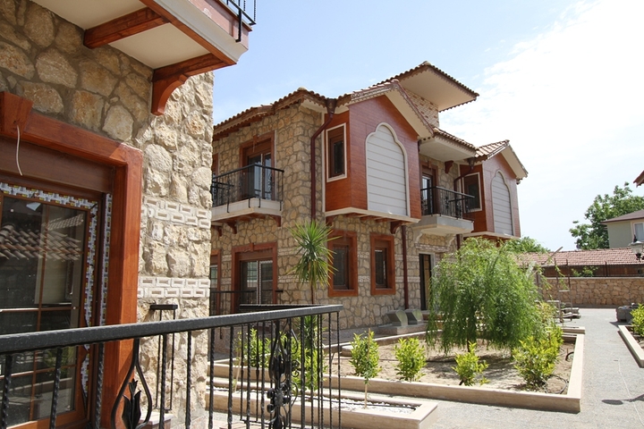 Виллы в османском стиле в районе Дошемеальты, Анталья