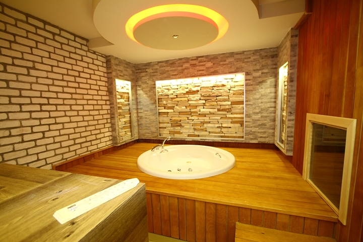 Виллы в османском стиле в районе Дошемеальты, Анталья