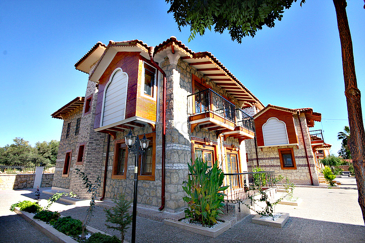 Виллы в османском стиле в районе Дошемеальты, Анталья