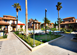 Виллы в османском стиле в районе Дошемеальты, Анталья