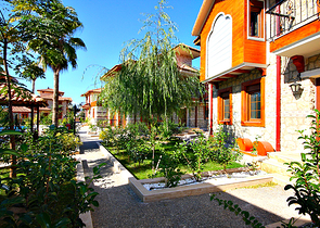 Виллы в османском стиле в районе Дошемеальты, Анталья