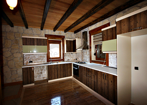 Виллы в османском стиле в районе Дошемеальты, Анталья