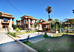 Виллы в османском стиле в районе Дошемеальты, Анталья