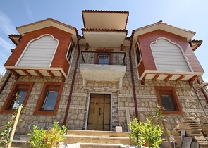 Виллы в османском стиле в районе Дошемеальты, Анталья