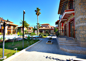 Виллы в османском стиле в районе Дошемеальты, Анталья