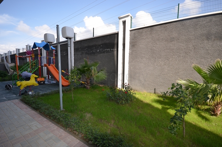 Квартира-студия в аренду в благоустроенном комплексе в Авсалларе