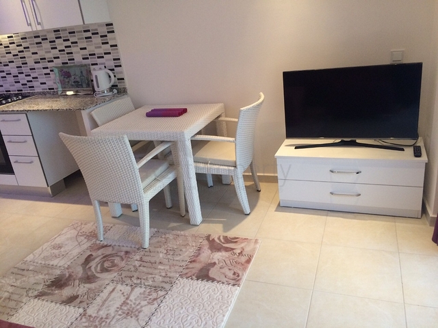 Квартира-студия в аренду в благоустроенном комплексе в Авсалларе