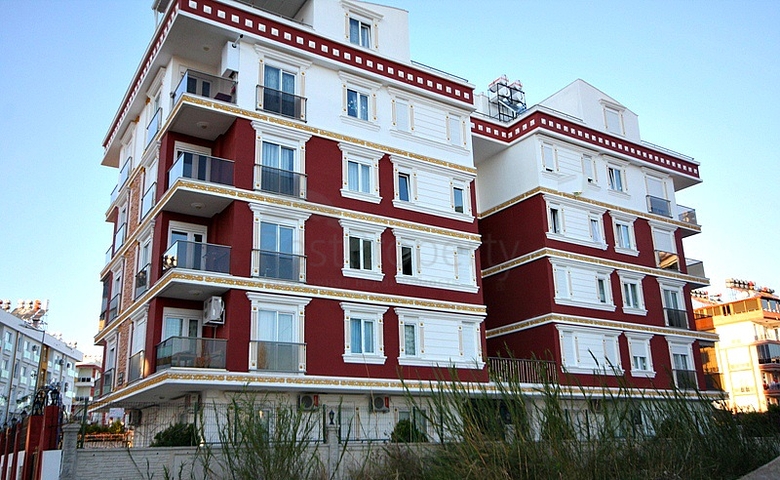 Пентхаус 3+1 с отдельной кухней в районе Хурма, Коньяалты Анталья