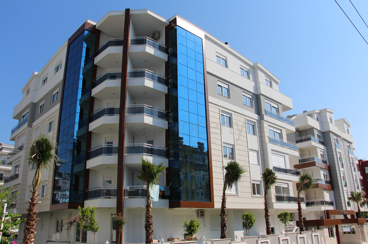 Квартира 1+1 с газовым отоплением в Коньяалты Анталья