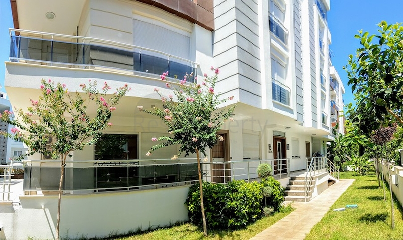 Квартира 1+1 с газовым отоплением в Коньяалты Анталья