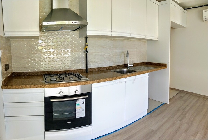 Квартира 1+1 с газовым отоплением в Коньяалты Анталья