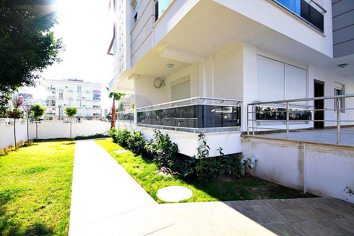 Квартира 1+1 с газовым отоплением в Коньяалты Анталья