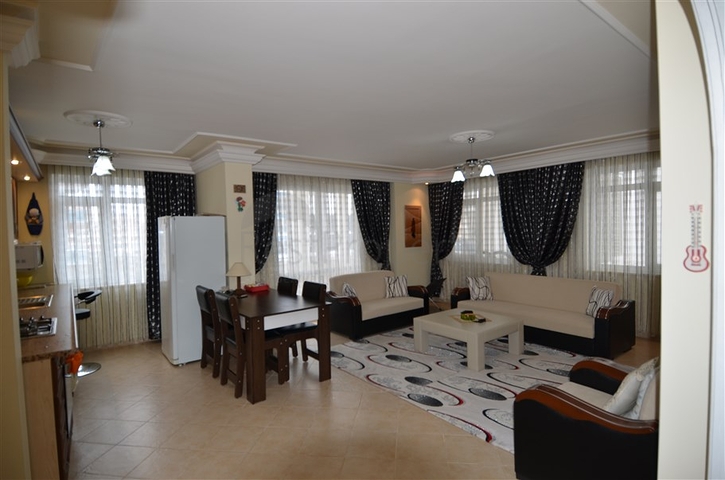 Просторные апартаменты в комплексе с бассейном