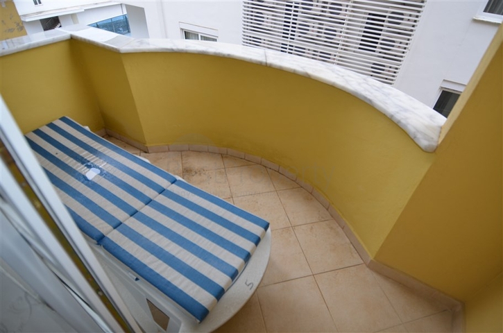 Просторные апартаменты в комплексе с бассейном