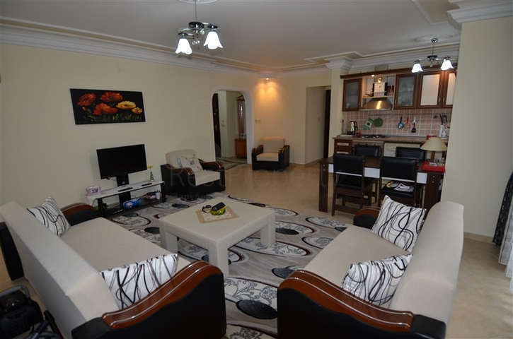 Просторные апартаменты в комплексе с бассейном