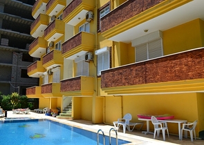 Просторные апартаменты в комплексе с бассейном