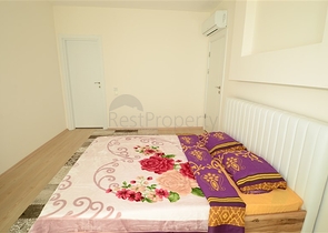 Светлые апартаменты 2+1 в Махмутларе 