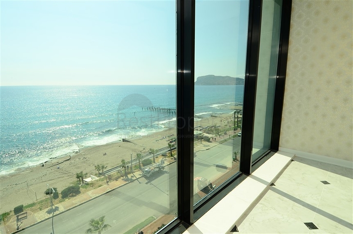 Эксклюзивное предложение – роскошный пентхаус на первой береговой линии