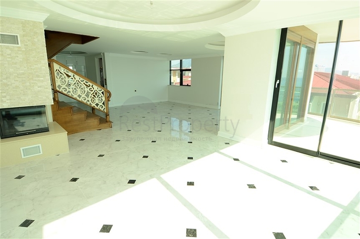 Эксклюзивное предложение – роскошный пентхаус на первой береговой линии