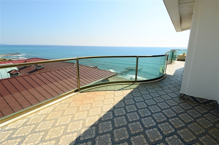 Эксклюзивное предложение – роскошный пентхаус на первой береговой линии