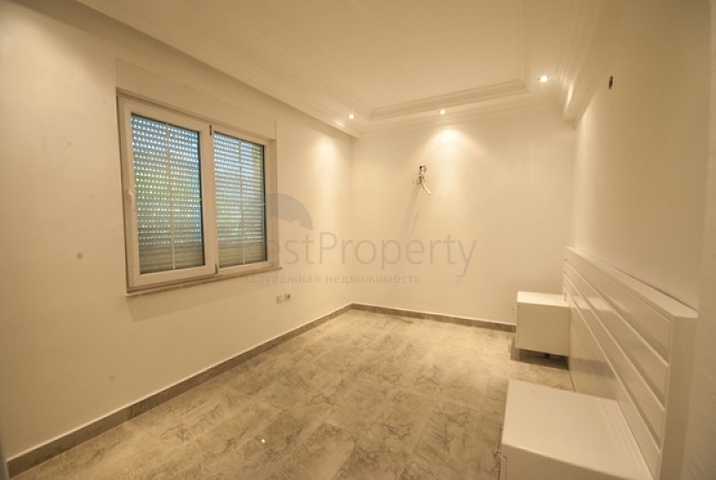 Вилла с 3 спальнями в Кемере с приватной территорией в ухоженном комплексе с бассейном