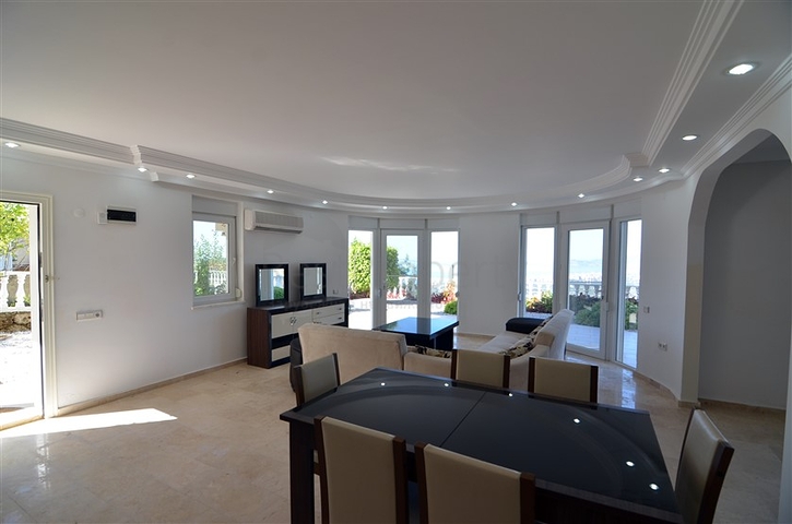 Вилла с видом на море в Каргыджаке