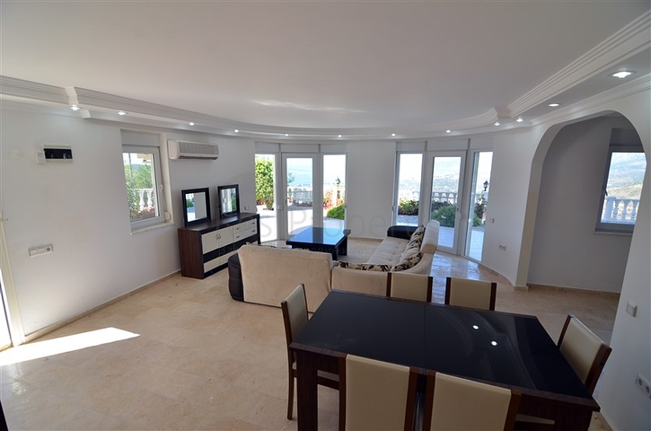 Вилла с видом на море в Каргыджаке