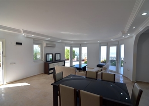 Вилла с видом на море в Каргыджаке