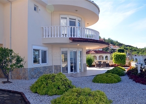 Вилла с видом на море в Каргыджаке