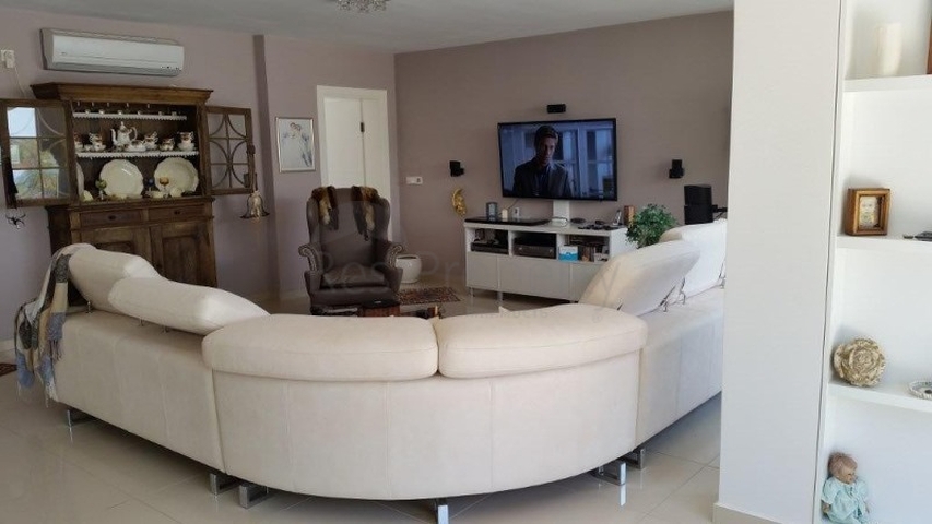 Шикарная вилла 4+1 в районе Оба