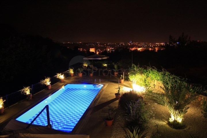 Шикарная вилла 4+1 в районе Оба