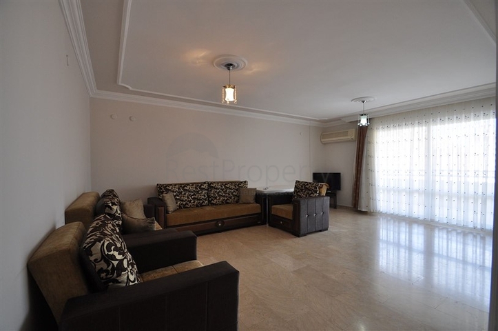 Просторная квартира 2+1 в шикарном комплексе в Махмутларе