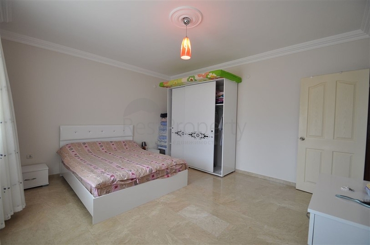 Просторная квартира 2+1 в шикарном комплексе в Махмутларе