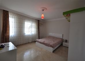 Просторная квартира 2+1 в шикарном комплексе в Махмутларе