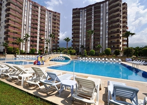 Просторная квартира 2+1 в шикарном комплексе в Махмутларе