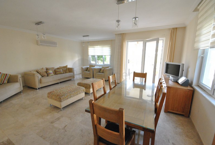 Меблированная вилла 3+1 в Кемере в 500 м до моря