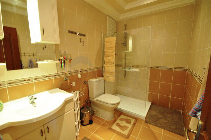 Квартира 3+1 с мебелью в Чамьюва Кемере 900 м до моря