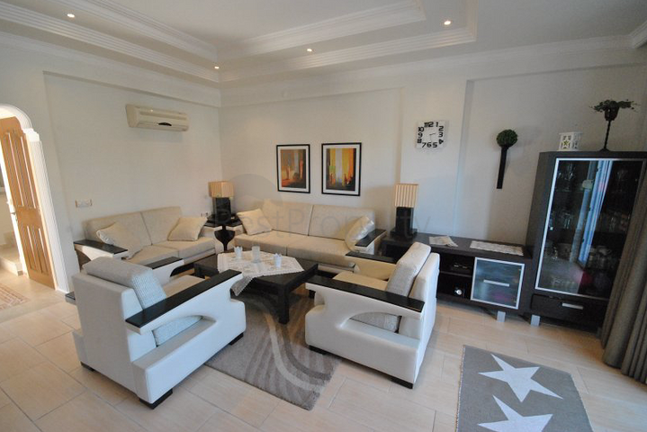 Квартира 3+1 с мебелью в Чамьюва Кемере 900 м до моря