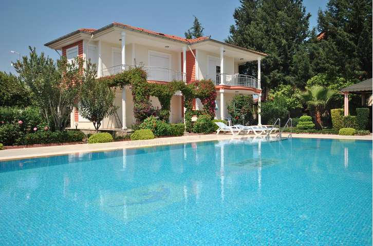 Квартира 3+1 с мебелью в Чамьюва Кемере 900 м до моря