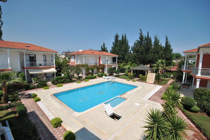 Квартира 3+1 с мебелью в Чамьюва Кемере 900 м до моря