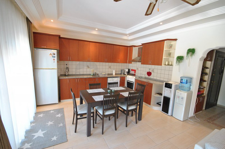 Квартира 3+1 с мебелью в Чамьюва Кемере 900 м до моря