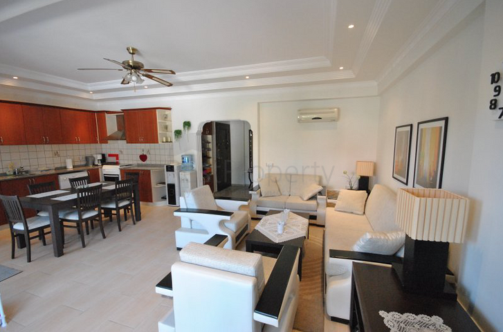 Квартира 3+1 с мебелью в Чамьюва Кемере 900 м до моря