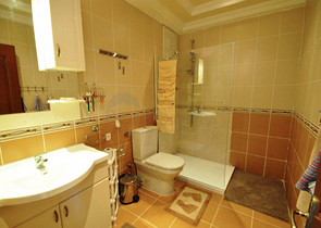 Квартира 3+1 с мебелью в Чамьюва Кемере 900 м до моря